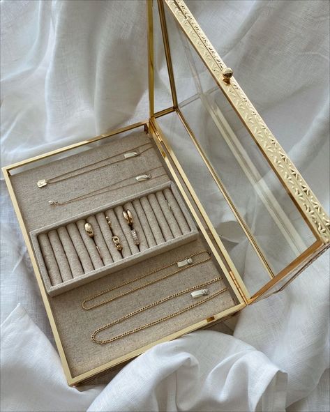 Gold Jewelry Case, Trendy Jewelry Box, Necklace Jewelry Box, Bedside Jewelry Holder, Decorative Jewelry Boxes, Jewelry Organizer Boxes, Organizer For Jewelry, Jewlerie Organizer, Minimalist Jewelry Box