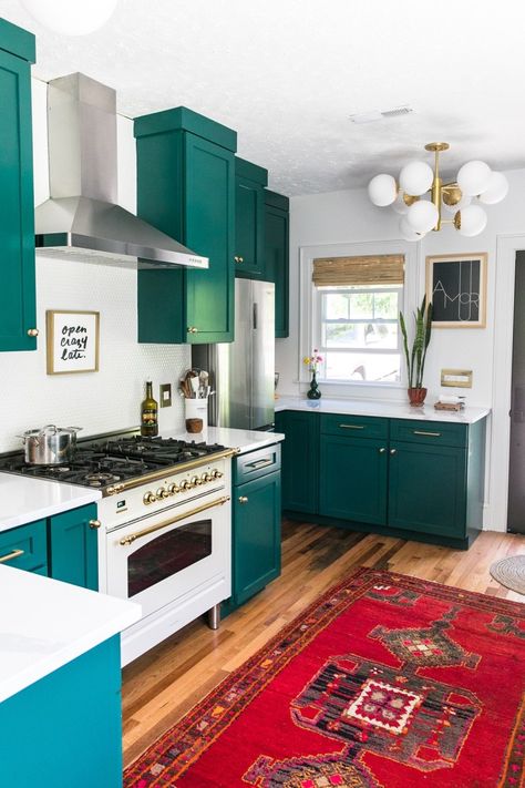 Bright Painted Kitchen Cabinets, Bold Kitchen Cabinets, Traditional Eclectic Kitchen, Eclectic Home Design, Fun Kitchen Ideas, House Inspiration Interior, Colorful Kitchen Cabinets, Jessica Brigham, Teal Cabinets