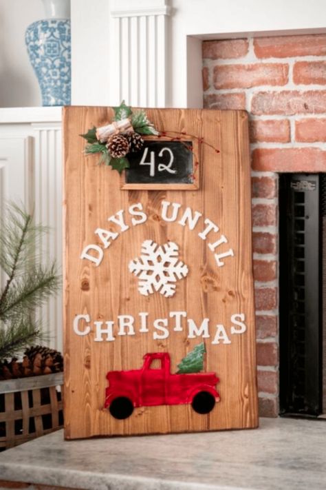 Wood Christmas Countdown, Christmas Sign Diy, Diy Christmas Countdown, Christmas Countdown Sign, Diy Dollar Tree Christmas, Christmas Countdown Diy, Christmas Signs Diy, Wood Christmas Decorations, Countdown Sign