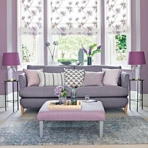 Lilac living room with grey-toned sofa and floral blinds Lilac Living Rooms, Purple And Grey Living Room, Lilac Living Room, Mauve Living Room, Lavender Living Room, Purple Living Room Ideas, Lady Lounge, Purple Living Room, Grey Furniture Living Room