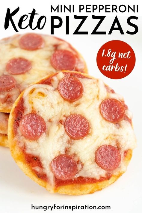 These mini keto pepperoni pizzas with only 1.8g net carbs are the ultimate keto snack: they're family- and kid-friendly, they're great for parties and you can even freeze them! This way you can make a batch whenever you have the time and always have a delicious and satisfying keto snack on hand that you can reheat in only a few minutes. These little guys are proof that you don't need to abstain from pizza just because you're following a keto diet. Pizza Party Food, Keto Pepperoni, Pepperoni Pizza Bites, Pizza Hat, Homemade Pizza Rolls, Keto Recipes Ketogenic, Low Carb Snack, Mini Pizzas, Low Carb Appetizers