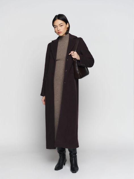 Waynes Coating, Long Coat Fashion, Long Coat Outfit, Wool Long Coat, Oversized Wool Coat, Sleeveless Sweater Dress, Long Overcoat, Scandinavian Fashion, Wool Overcoat