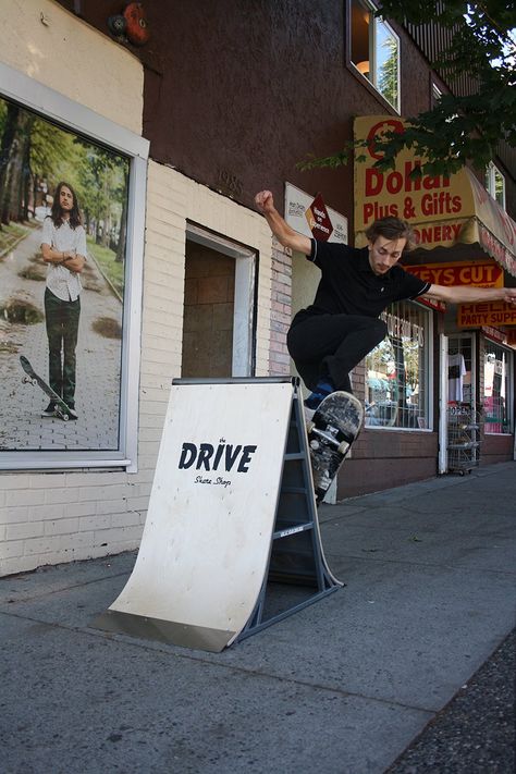 Skate Shop Aesthetic, Skate Shop Design, Skateboard Storage, Skateboard Room, Skateboard Furniture, Sidewalk Signs, Skate Store, Skate And Destroy, Retail Signage