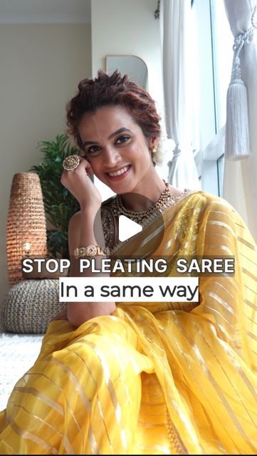 Saree Tips And Tricks, How To Wear Perfect Saree, Saree Wearing Tips, Sari Tutorial, How To Wear Saree, Cotton Saree Look Modern, Saree Draping Styles Modern, Saree Hacks, Saree Tips