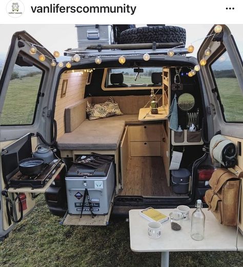 Astuces Camping-car, Kangoo Camper, Minivan Camper Conversion, Caddy Van, Lake House Food, T3 Vw, Kombi Motorhome, Suv Camper, Minivan Camping