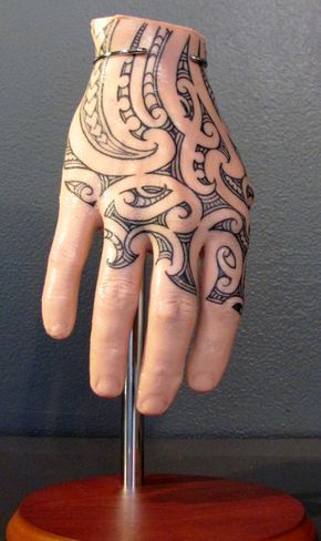 Maori Hand (Tattoo Silicon Hand) by Whitireia Visual Arts and Design graduate Tuigamala Andy Tauafiafi. Māori Hand Tattoo, Polynesian Hand Tattoo For Men, Maori Tattoo Hand, Samoan Hand Tattoo, Maori Hand Tattoo, Polynesian Hand Tattoo, Maori Tattoo Arm, Blue Dragon Tattoo, Polynesian Tattoos Women