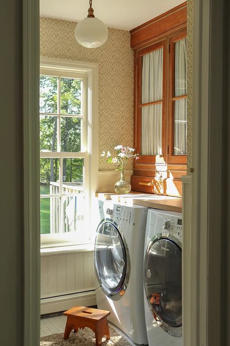 Laundry Room Refresh Old Home Restoration, Manufactured Home Interior Ideas, Interior Reference, Hampshire House, Sims Houses, Laundry Room Inspiration, Hus Inspiration, House Things, Dream House Interior