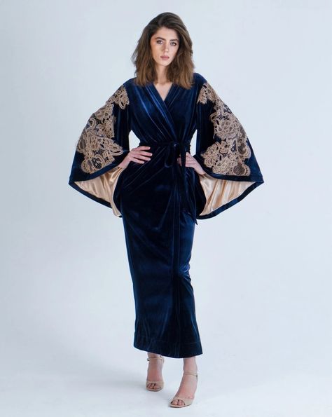 KÂfemme Blue Glorious Velvet Kimono | Verishop Fancy Robe, 1920s Inspired Dresses, Fancy Robes, White Bridal Robe, Titanic Dress, Bridesmaid Dress Shoes, Dresses Western, Luxury Robes, Nightgown Sets