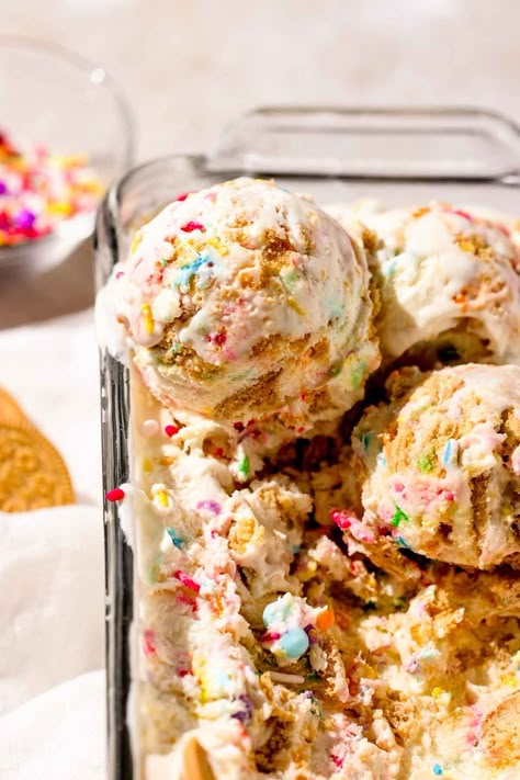 Funfetti Ice Cream Funfetti Ice Cream, Confetti Crafts, Birthday Cake Ice Cream, Lemon Brownies, Ice Cream Birthday Cake, Ice Cream Mix, Cake Ice Cream, Edible Cookies, No Churn Ice Cream