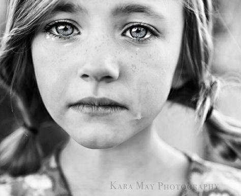 Kids Sensory, We Are The World, Les Sentiments, 인물 사진, Beautiful Eyes, White Photography, Blog Photography, Blue Eyes, Just Love