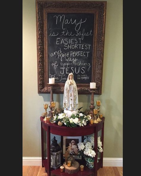 Decorating a Catholic Home Part I: Research - Catholic Sistas Altar Ideas Catholic, Home Altar Catholic, Family Altar, Altar Ideas, Catholic Home, Prayer Garden, Catholic Altar, Prayer Corner, Catholic Decor