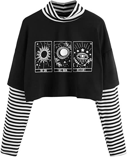 Mode Emo, Spring Fabric, Sweatshirt Women, Crop Top Outfits, Striped Sleeve, Top T Shirt, Long Sleeve Crop, Basic Tops, Butterfly Print