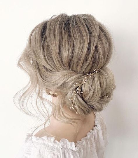 Luxury Bridal Hair on Instagram: "✨ T W I S T E D B U N ✨ Loved creating this twisted bun featuring a beautiful vine from @gemsuttonheadpieces. This is my first entry for the turbo challenge from @kasia_fortuna #kasiaturbohairbootcamp #behindthechair #hairideas #bristol #livedinblonde #weddinghair #modernsalon #bridalhair #americansalon #hairup #blondehair #blonde #braidedupdo #weddinginspo #messybun #texturedupdo #texturedbun #updo #salon #makeupinspo #hairstyles #bridesmaidhair #bridehair # Twisted Bun, Bridal Hairstyles With Braids, Bridal Bun, Bridal Hair Buns, Twist Bun, Wedding Hairstyles Updo, D B, Luxury Bridal, Braided Updo