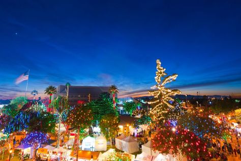 Best Christmas Light Displays, Christmas Main, Holiday Lights Display, Christmas Light Show, Christmas Bucket List, Best Christmas Lights, Visit Arizona, Glendale Arizona, Christmas Light Displays