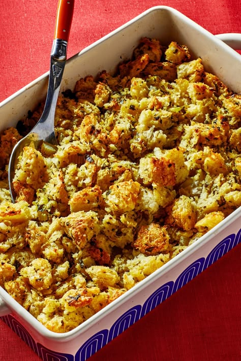 Best Dressing Recipe, Classic Stuffing Recipe, Best Stuffing Recipe, Best Stuffing, Homemade Stuffing, Stuffing Recipes For Thanksgiving, Thanksgiving 2022, Turkey Stuffing, Thanksgiving Stuffing