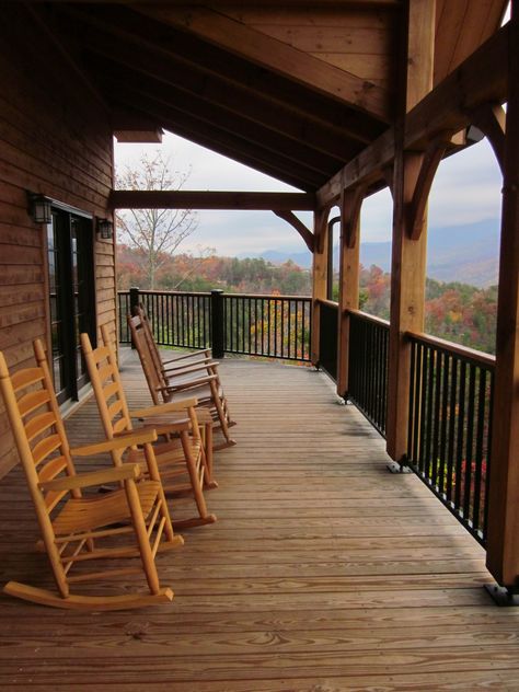 Gatlinburg Cabin Tennessee Log Cabins, Gatlinburg Tennessee Cabin Aesthetic, Smokey Mountains Tennessee Aesthetic, Tennessee Mountain Home, Tennessee Cabin Aesthetic, Gatlinburg Aesthetic, Gatlinburg Tennessee Aesthetic, Gladys Core, Dollywood Vacation