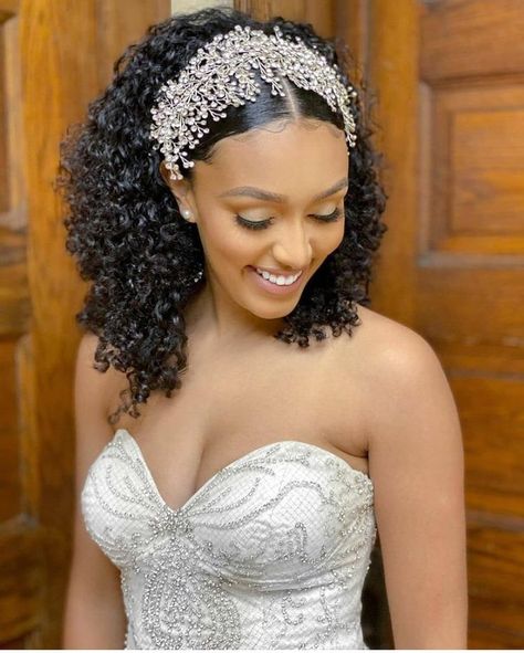 Blond Pony, Blonde Pony, Black Brides Hairstyles, Curly Bridal Hair, Natural Hair Wedding, Black Wedding Hairstyles, Natural Wedding Hairstyles, Natural Hair Bride, Curly Wedding Hair