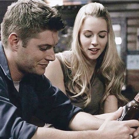 Jo Supernatural, Jo Harvelle, Sam Supernatural, Supernatural Fanfiction, Alona Tal, Boy Walking, Black Label Society, Supernatural Dean Winchester, Supernatural Dean