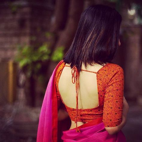 Indian Blouse Designs, Blouse Back Neck, Cotton Saree Blouse Designs, Blouse Designs Catalogue, New Saree Blouse Designs, Backless Blouse Designs, Saree Blouse Neck Designs, Blouse Back Neck Designs, Blouse Design Images