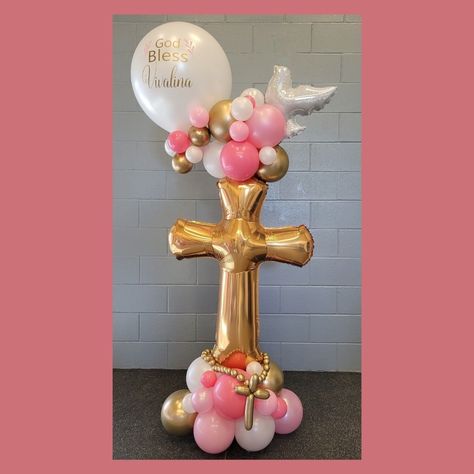 Looney Ballooney on Instagram: “We are wishing Vivalina a lifetime of blessings! #communion #guelphsmallbusiness #supportlocalbusiness #balloonsguelph #balloons…” First Communion Balloon Garland, First Communion Balloons, Cross Balloon Garland, Cross Balloon Arch, Dedication Balloon Decor, Cross Balloon Centerpiece, Communion Balloons, Balloon Table Decorations, Balloon Cross