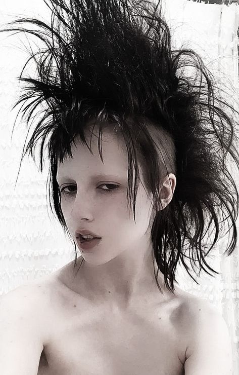 Shaved Dyed Hair Designs, Rainbow Goth, Punky Hair, Oc Hair, Goth Subculture, Gothic Hairstyles, Trad Goth, Goth Hair, Mohawk Hairstyles