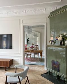 Modern Classic Living Room, Kenza Zouiten, Parisian Interior, Parisian Apartment, The Fireplace, Still Waiting, Apartment Inspiration, Classic Interior, Living Room Inspo