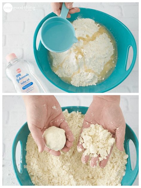 Things To Make With Flour, Flour Crafts, Simple Things To Make, Make Your Own Flour, Craft Food, Cloud Dough, Green Clean, Pickle Juice, Pancake Batter