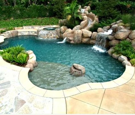 California Pools, Kleiner Pool Design, Kolam Air, Diy Swimming Pool, Small Pool Design, Piscina Natural, Backyard Pool Landscaping, Small Pools, Dream Pools