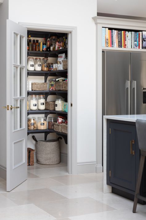 Home Organisation Tips, Pantry Closet Design, Open Pantry, Kitchen Larder, Pantry Room, Desain Pantry, Pantry Remodel, Pantry Cupboard, Open Plan Kitchen Living Room