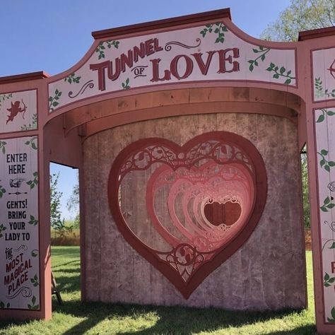 Lovecore Aesthetic, Tunnel Of Love, My Funny Valentine, Vintage Americana, Vintage Valentines, Red Aesthetic, Magical Places, Up Girl, Be My Valentine