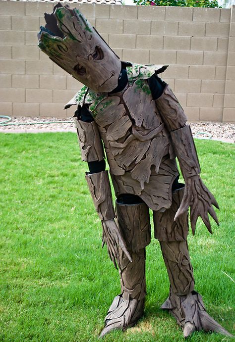 Groot From 'Guardians Of The Galaxy' Childrens Halloween Costumes, Diy Halloween Dekoration, Halloween Costumes To Make, Homemade Halloween Costumes, Halloween Costume Contest, Boy Halloween Costumes, Homemade Halloween, Halloween Boys, Fantasias Halloween