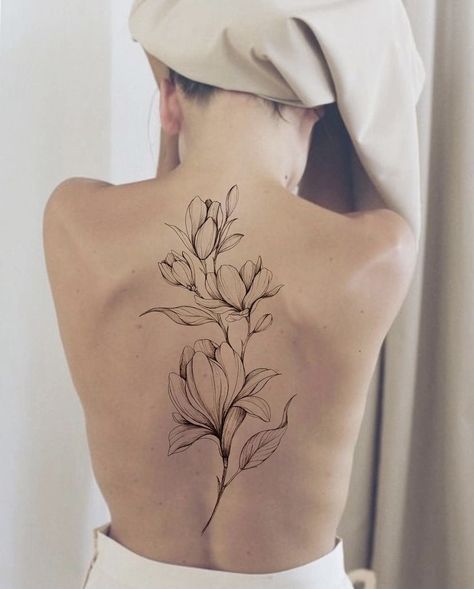 Floral Back Tattoos, Faded Tattoo, Rose Tattoos For Women, Flower Tattoo Back, Ornamental Tattoo, Delicate Tattoo, Floral Tattoo Design, Cute Tattoos For Women, Back Tattoo Women