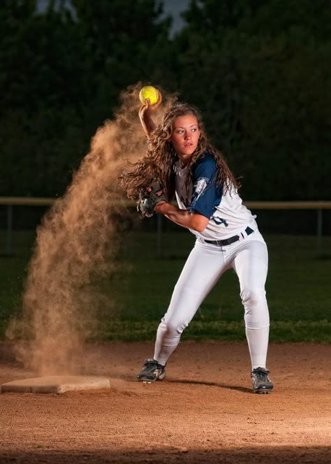 Softball Photoshoot Ideas, Softball Photoshoot, Baseball Jersey Fashion, Baseball Portraits, Softball Team Photos, Softball Poses, Softball Pictures Poses, Softball Picture, Softball Pics