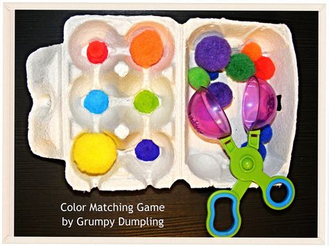 Grumpy Dumpling: Pompom Color Matching Game Color Sorting For Toddlers, Toddler Sensory Bins, Busy Boxes, Egg Carton Crafts, Quiet Activities, Sorting Activities, Toddler Play, Color Sorting, Toddler Learning Activities