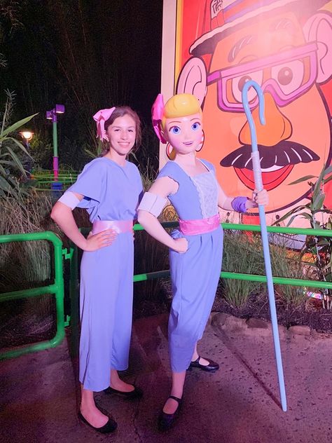 Bo Peep Toy Story 4 Costume, Little Bo Peep Adult Costume, Lil Bo Peep Costume Adult Diy, Bow Peep Toy Story Costume, Toy Story Bo Peep Costume Diy, Easy Toy Story Costumes, Diy Toy Story Costumes Women, Bo Peep Diy Costume, Diy Little Bo Peep Costume