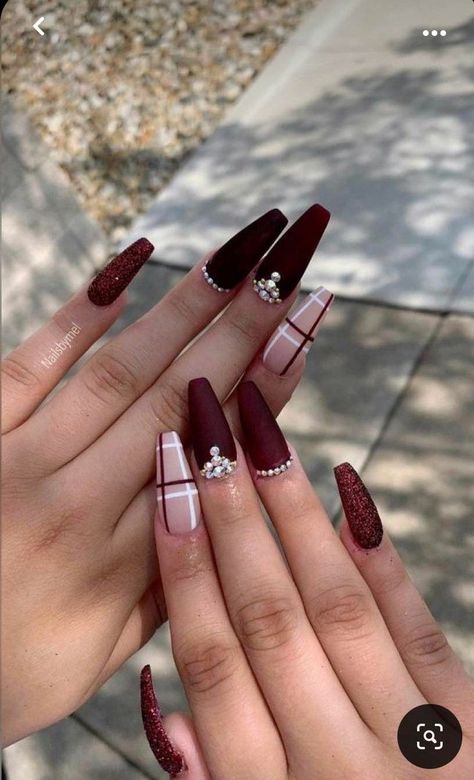 Red Wedding Nails, Nail Art Mariage, Halloween Nail Colors, Wedding Nail Art Design, November Nails, Fall Gel Nails, Cute Spring Nails, Nail Colors Winter, Holiday Nail