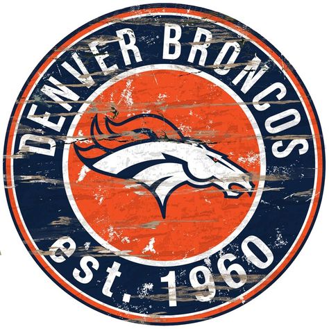 Spruce up the walls of your fan cave by adding this Denver Broncos 23.5" Distressed Round Sign! Denver Broncos Outfit, Messi Gif, Denver Bronco, Denver Broncos Logo, Distressed Signs, Sports Wreaths, Broncos Football, Puzzle Crafts, Broncos Fans