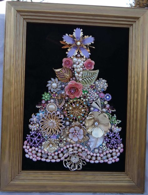 Large Framed JEWELRY CHRISTMAS TREE Gorgeous by MelliesWhimsies Old Jewelry Crafts, Costume Jewelry Crafts, Jeweled Christmas Trees, Christmas Tree Pictures, Vintage Jewelry Ideas, Jewelry Frames, Jeweled Christmas, Jewelry Christmas Tree, Vintage Rhinestone Jewelry