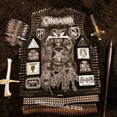 Conqueror Battle vest Battle Vest, Wallpaper Store, Ultra Hd Wallpaper, Battle Jacket, Power Metal, Heavy Metal Music, Thrash Metal, Telephones, Cool Jackets