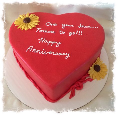 1st anniversary cake 1 Month Anniversary Cake, Happy 1st Anniversary Cake, 1 Month Wedding Anniversary, Wedding Anniversary Cake Designs, 1st Wedding Anniversary Cake, Company Anniversary Cake, Wedding Torte, Anniversary Cake Aesthetic, 1st Anniversary Cake