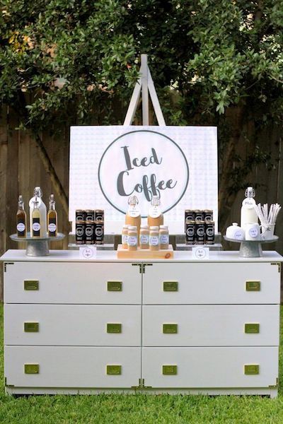 5 Fun & Easy Unforgettable Food Themes for Your Graduation Party Iced Coffee Bar, Coffee Bar Party, Coffee Bar Wedding, Coffee Bar Ideas, Graduation Party Foods, Diy Coffee Bar, Coffee Bar Design, Bar Image, Coffee Party