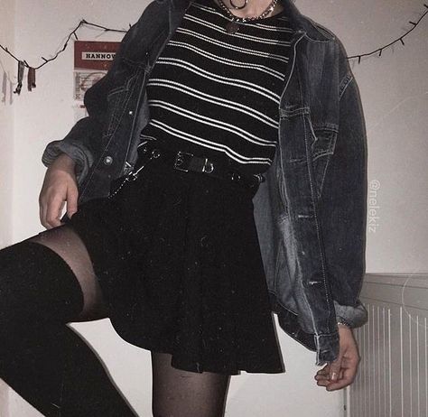 Korean Trends, E Girl Style, Moda Grunge, Look Grunge, Korean Fashion Ideas, Egirl Fashion, Mode Emo, E Girl Outfits, Mode Grunge