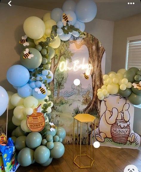 Winnie The Pooh Birthday Pictures, Whinne Pooh Baby Shower Boy, Simple Winnie The Pooh Baby Shower Ideas, Baby Pooh Baby Shower Ideas, Fox Theme Baby Shower Ideas, Winnie The Pooh Gender Reveal Party, Poo Bear Baby Shower Theme, Winnie The Pooh Balloon Decoration, Winne The Pooh Baby Shower Themes