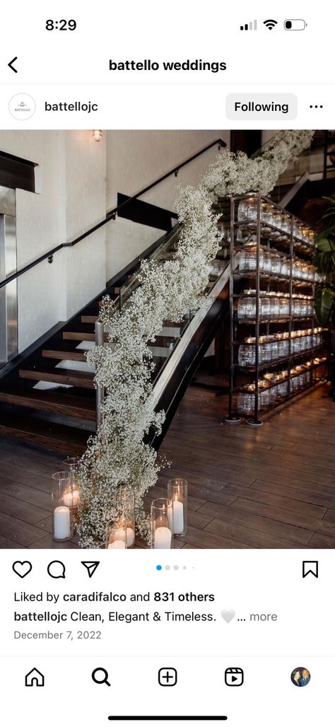 Staircase decor Wedding Stairway Decor, Stairwell Wedding Decor, Stairway Flowers Wedding, Stairs Party Decor, Decorating Staircase For Wedding, Staircase Wedding Decor Railings, Wedding Decorations Stairs, Stairs Floral Decor Wedding, Wedding Banister Decor Railings