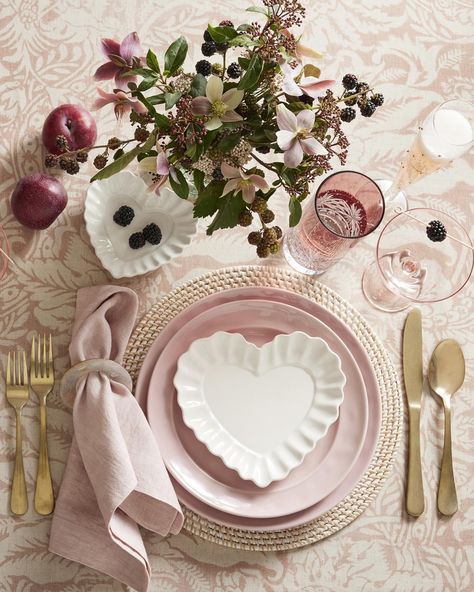 Spring hosting is upon us! These swoon-worthy tablescapes are the perfect way to showcase your style and creativity and serve as instant conversation starters. Which color palette do you love most? Pink White Table Setting, Valentine Plates, Valentine Tablescape, Appetizer Plates Set, Heart Dish, Fall Dishes, Pretty Plates, Appetizer Plates, Plates Set