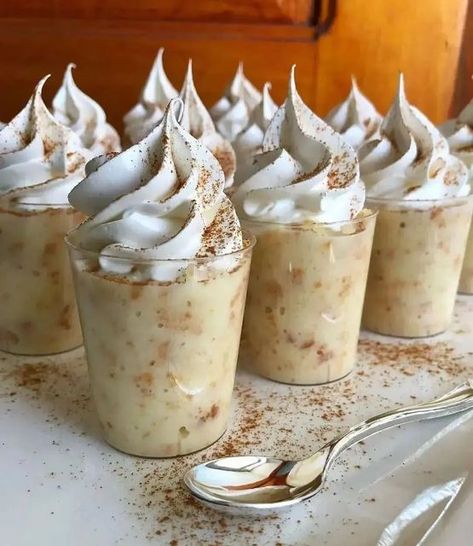 Pudding Shots, Tres Leches, September 7, White Party, Healthy Breakfast Recipes, Quince, Nom Nom, Healthy Breakfast, Breakfast Recipes