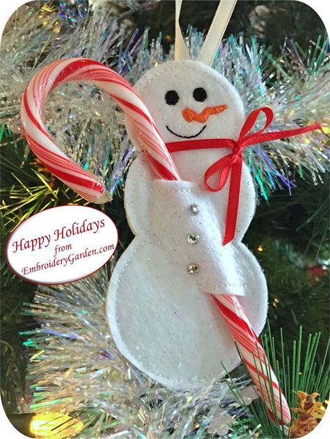 Embroidery Garden, Candy Cane Crafts, Felt Crafts Christmas, Easy Christmas Decorations, Candy Crafts, Snowman Ornament, Crazy Quilt, Quilt Designs, Felt Christmas Ornaments