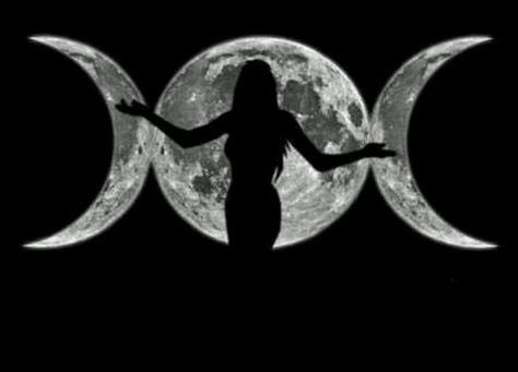 Triple Moon - Maiden/Mother/Crone Oh My Goddess, Sacred Feminine, Triple Goddess, Season Of The Witch, Witchy Woman, Moon Magic, Moon Goddess, Moon Child, Divine Feminine