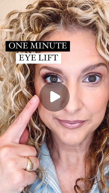 40 Yr Old Eye Makeup, Beth Dutton Eye Makeup Tutorial, Eye Makeup For Aging Eyes, Eye Brightening Makeup Tutorial, Lift Eyes With Makeup, 40 Year Old Eye Makeup, How To Apply Eye Makeup, Eye Make Up Over 50, Eye Makeup Older Women