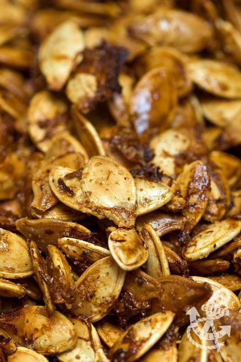 Pumpkin Seeds Roasted, Pumpkin Seed Recipes Roasted, Pumpkin Seed Recipes, Garlic Seeds, Coffee Vanilla, Butter Coffee, Roasted Pumpkin, Roasted Pumpkin Seeds, Roast Pumpkin